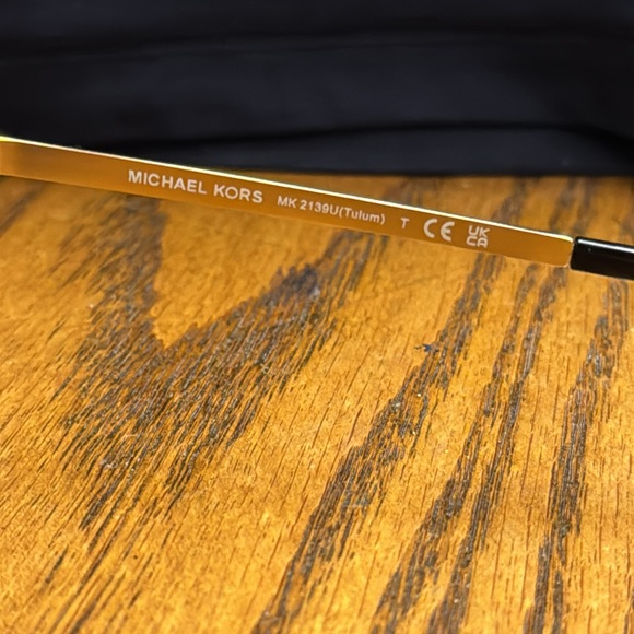 Michael Kors 54mm Gradient Cat Eye Sunglasses Black and Gold NWOT - Picture 6 of 11